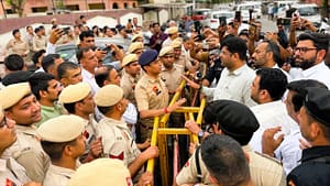 इनसो कार्यकर्ताओं को आधी रात घरों से उठाना पुलिस की ज़्यादती- दुष्यंत चौटाला