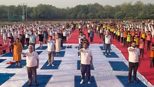 तनावमुक्त और स्वस्थ जीवन के लिए योग को अपनाएं : संजय जून